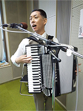 アコーディオン