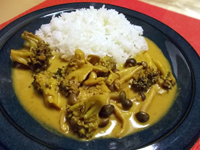 ブロッコリーとしめじのタイカレー