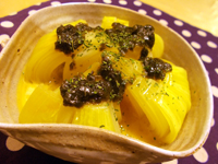 蒸し玉ねぎの海苔わさソース