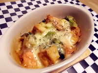 鮭と厚揚げのしょうがチーズ蒸し