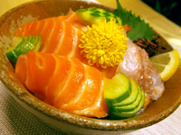 サラダ海鮮丼