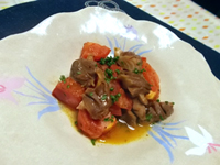 砂肝とトマトのオレガノ炒め